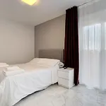 37 4* Estepona